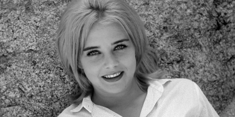 Sue Lyon