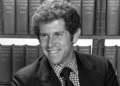 Tony Roberts